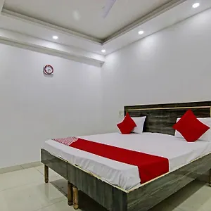 3* Hotel O Rk Plaza